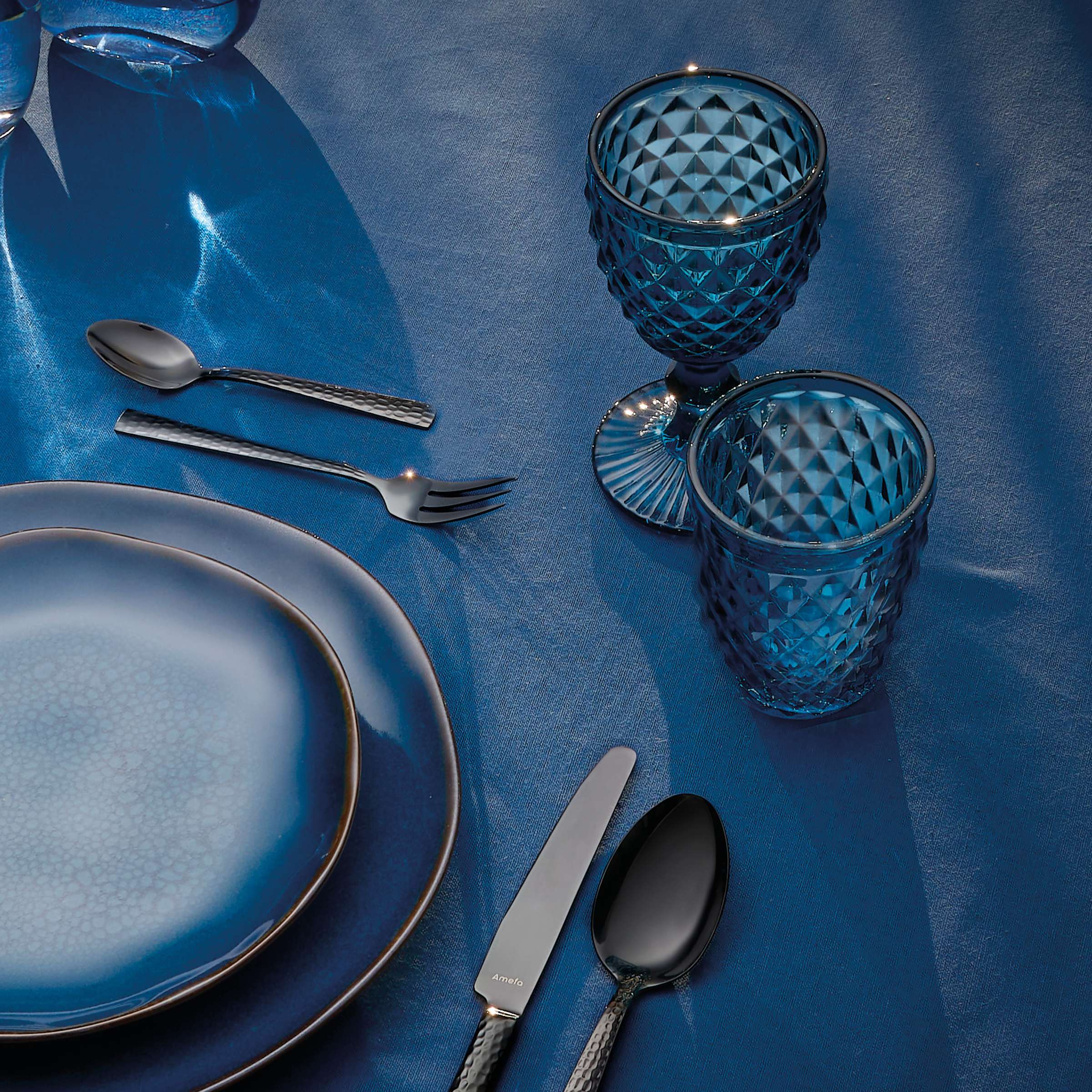 DIAMOND Weinglas blau