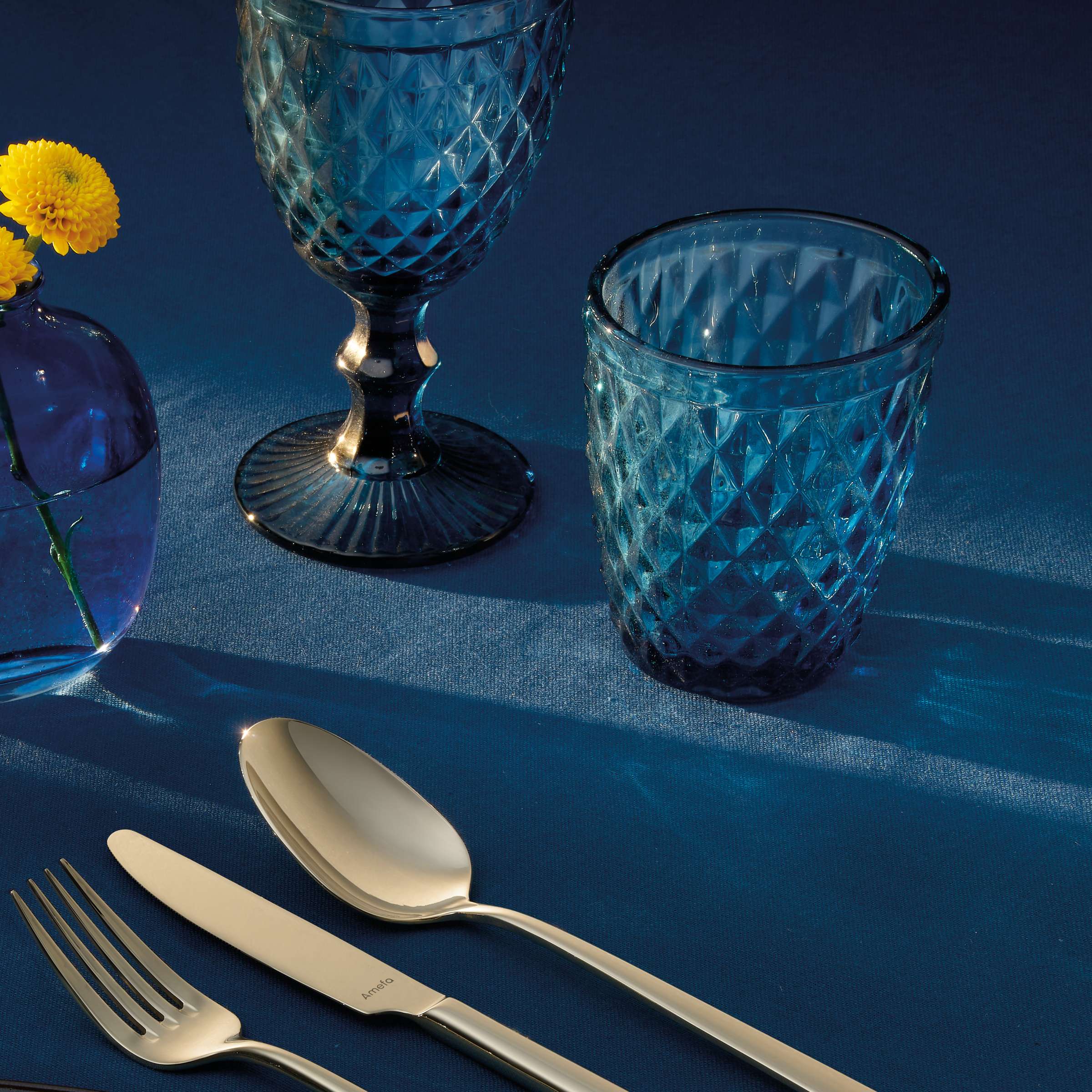 DIAMOND Trinkglas blau